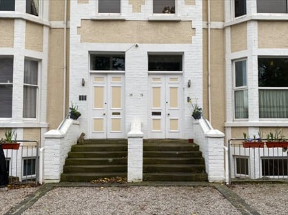 1 Bed Flat, Bay View Road, LL29