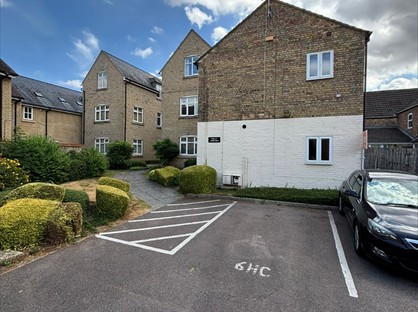 2 Bed Flat, Mews Close, PE26
