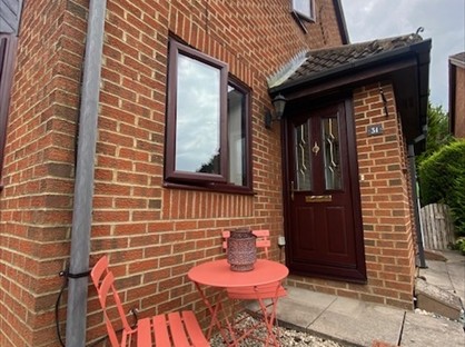 1 Bed Semi-Detached House, Fox Road, GU27