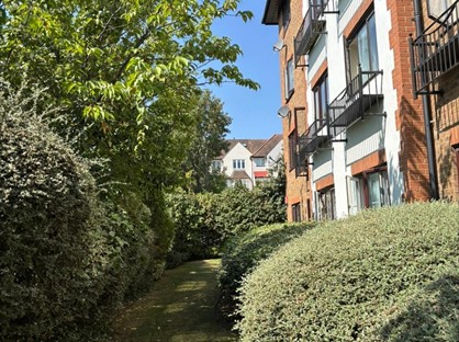 Room in a Shared Flat, Parkview Court, SW18