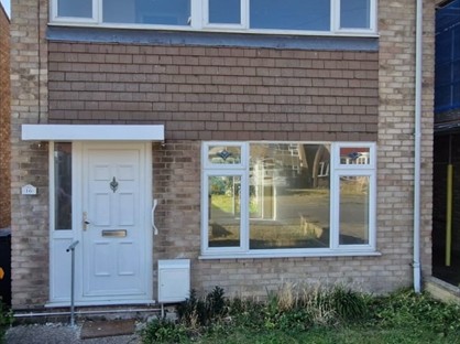 3 Bed Semi-Detached House, Frome, RM18
