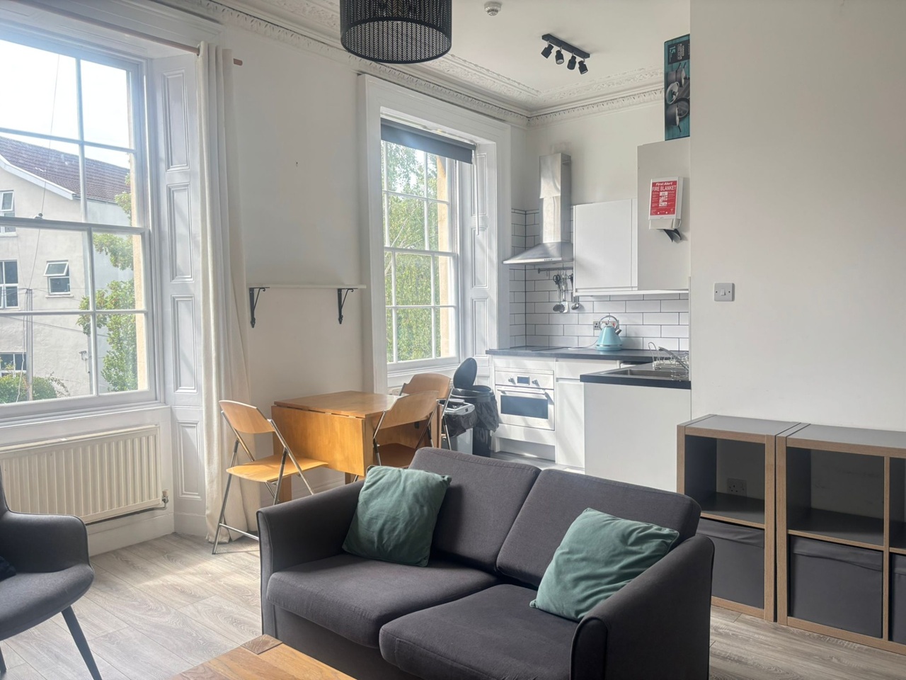 1 Bed Flat, Victoria Walk, BS6 photo 2