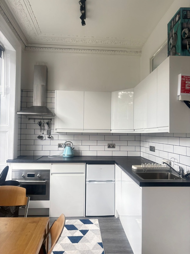 1 Bed Flat, Victoria Walk, BS6 photo 5