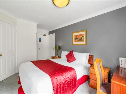 Room in a Shared House, Dukes Ride, RG45
