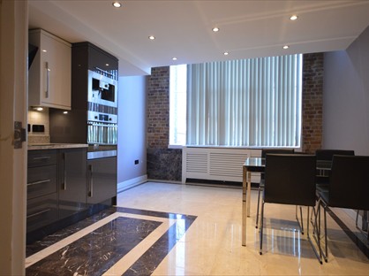 2 Bed Flat, Hopton Road, SE18