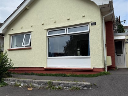 2 Bed Bungalow, Broadmead, SA2