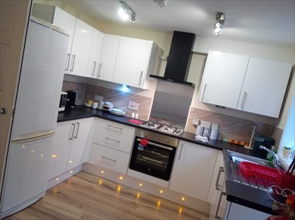 4 Bed Semi-Detached House, Garthdee Road, AB10