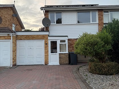 3 Bed Semi-Detached House, Merton Close, DY10