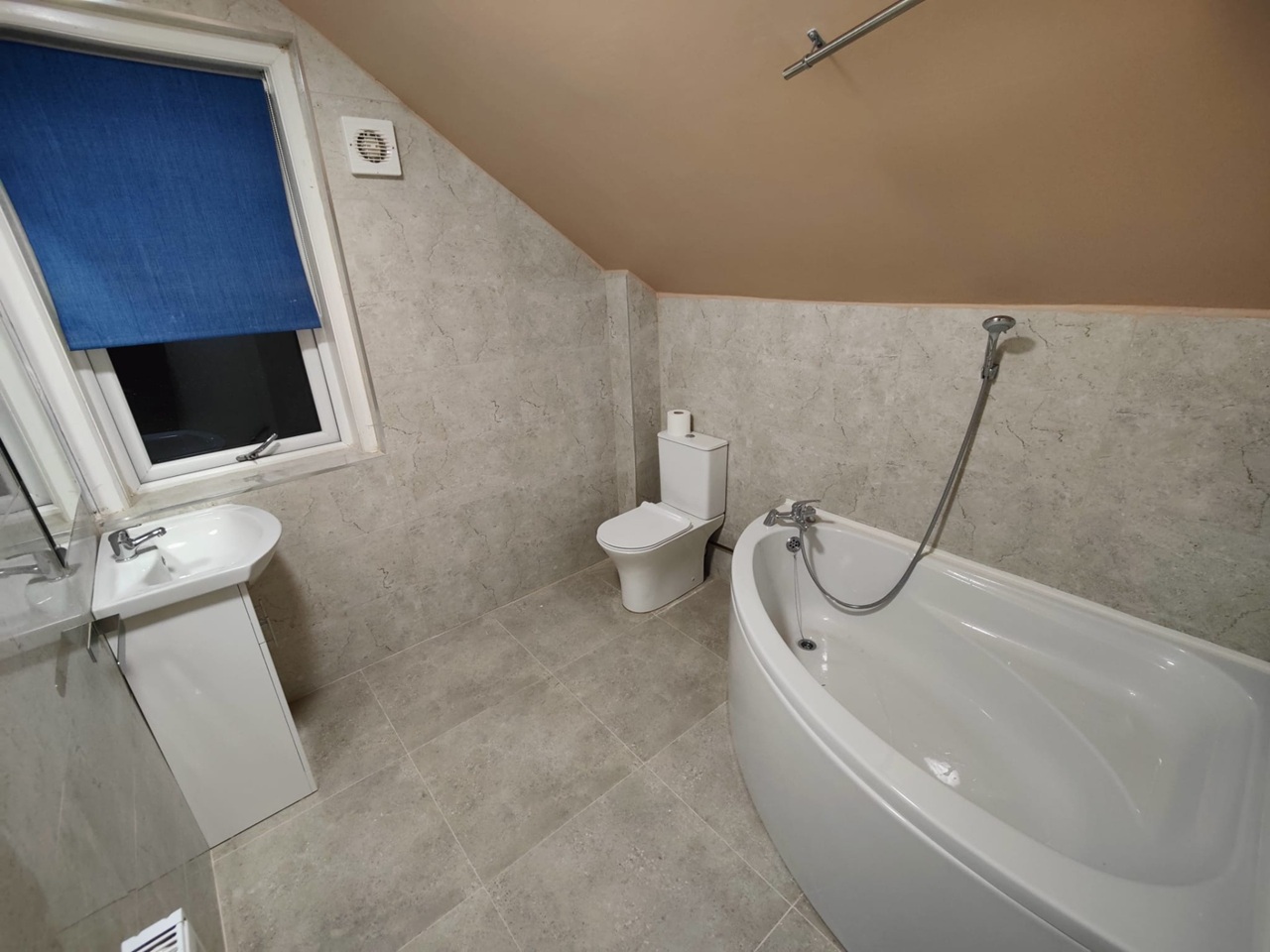 Additional image 16 of 3 Bed Semi-Detached House, Humberstone Lane, LE4, N1 7GU