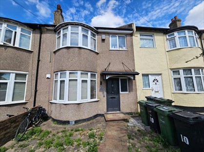 Studio Flat, Aberfoyle Road, SW16