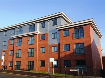 2 Bed Flat, The Gateway, OL10