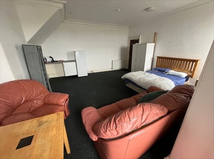 15 Bed Flat, High Street, KY8