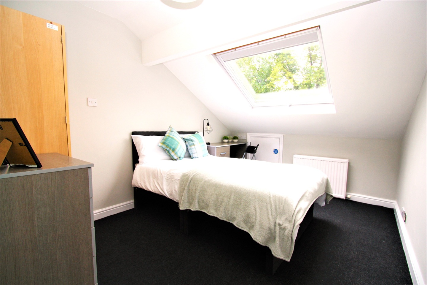 Room in a Shared House, Mauldeth Road West, M20 photo 2