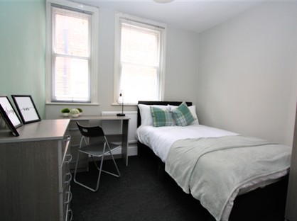 Room in a Shared House, Mauldeth Road West, M20