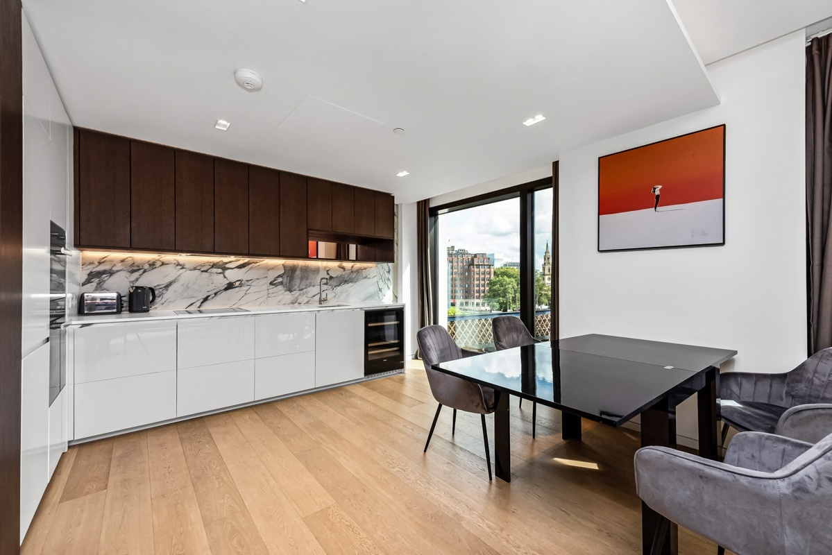 2 Bed Flat, Casson Square, SE1, N1 7GU