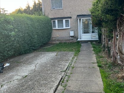 5 Bed End Terrace, Deerswood Avenue, AL10