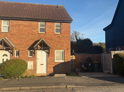 2 Bed End Terrace, Buckingham Road, SS5