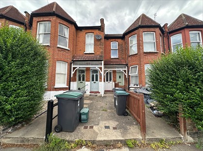 3 Bed Flat, North View Road, N8