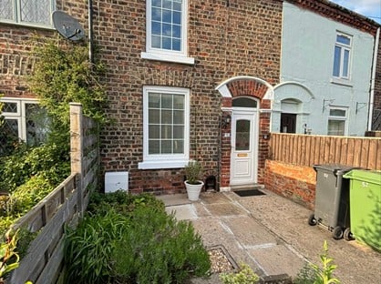 2 Bed Terraced House, Mayfield Grove, YO24