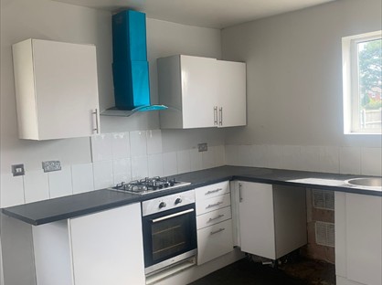 3 Bed Terraced House, Locarno Road, DN8