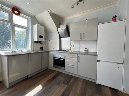 2 Bed Flat, Heath Road, TW3