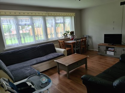 2 Bed Flat, The Willows, CR0