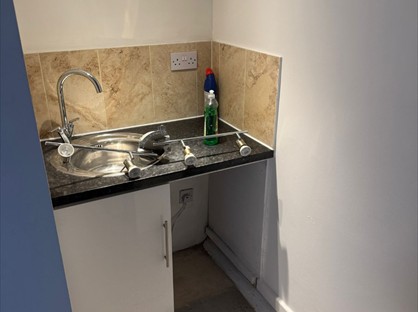 Studio Flat, Spring Hill, E5