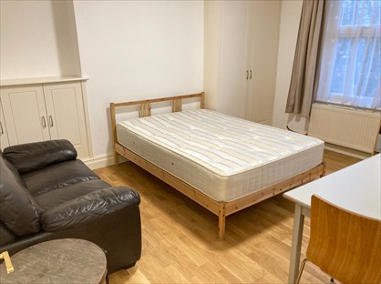 Studio Flat, Very Near The Grove Area, W5