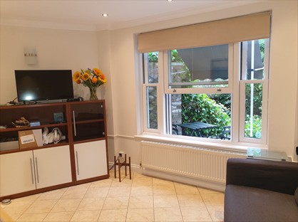 1 Bed Flat, St Lawrence Terrace, W10
