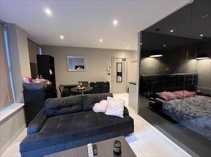 Studio Flat, Trafalgar House, LS1