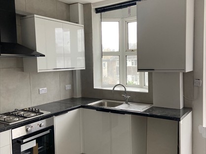 2 Bed Flat, Wellington Road South, TW4