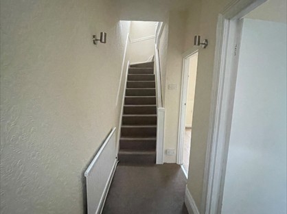 3 Bed Terraced House, Old Castle Road, SA15