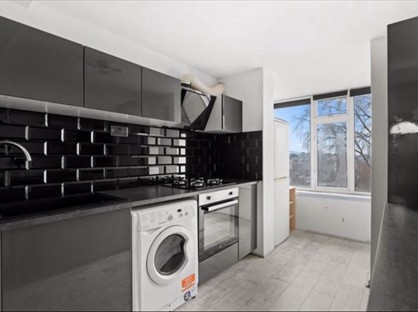 1 Bed Flat, Monkscroft, GL51