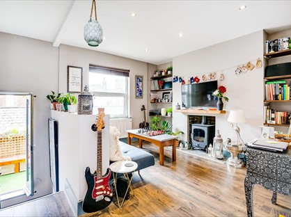 1 Bed Flat, Kenway Road, SW5