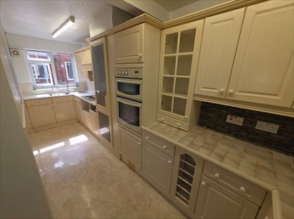 2 Bed Flat, Baguley Crescent, M24