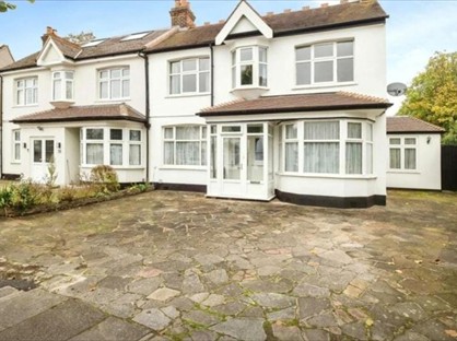Room in a Shared House, Selborne Road, IG1