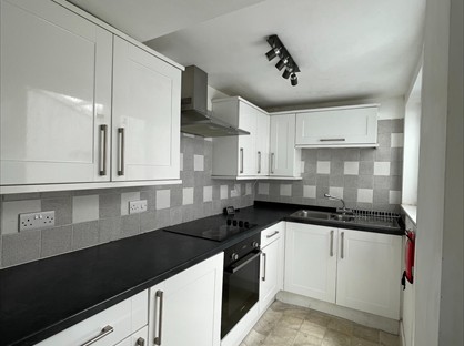 2 Bed Terraced House, Victoria Street, YO12