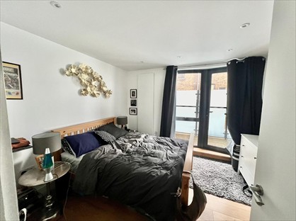 2 Bed Flat, Umberston Street, E1