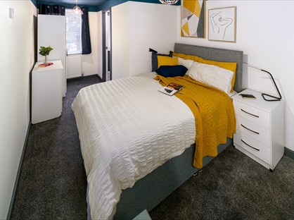 Room in a Shared House, Sharples Hall Street, OL4