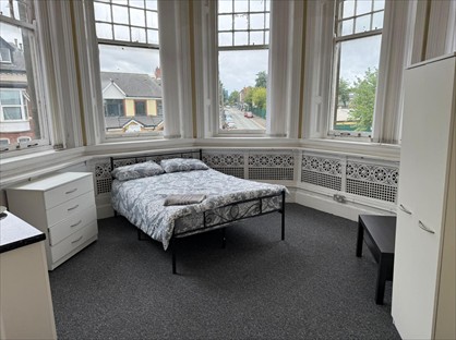 Room in a Shared House, Albert Road, B6