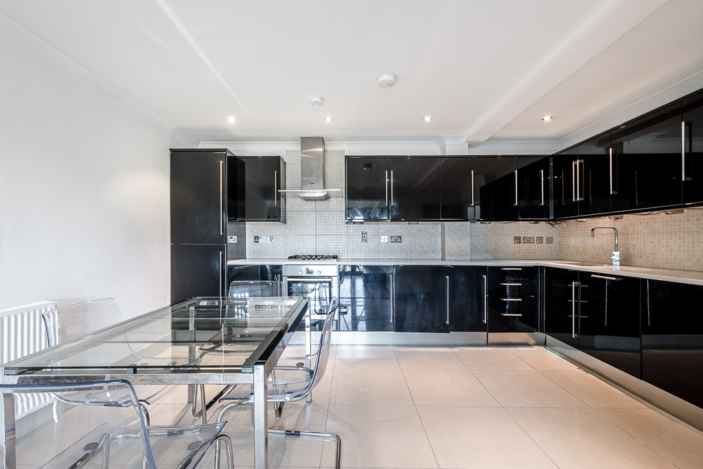 2 Bed Flat, Copperfield Road, E3 photo 5