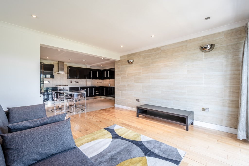 2 Bed Flat, Copperfield Road, E3 photo 4