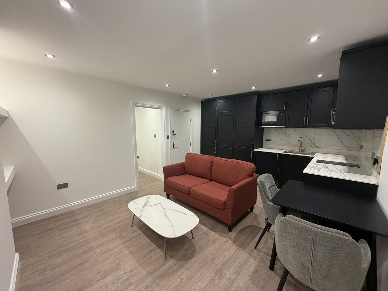 1 Bed Flat, Oxford Road, RG1 photo 5