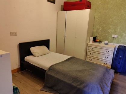 Room in a Shared House, The Glade, CR0