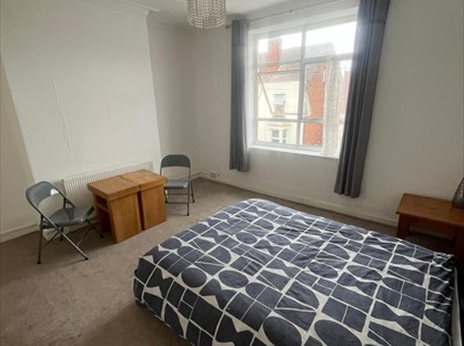 Room in a Shared House, Regent Street, GL1