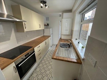 2 Bed Terraced House, Field View, YO30