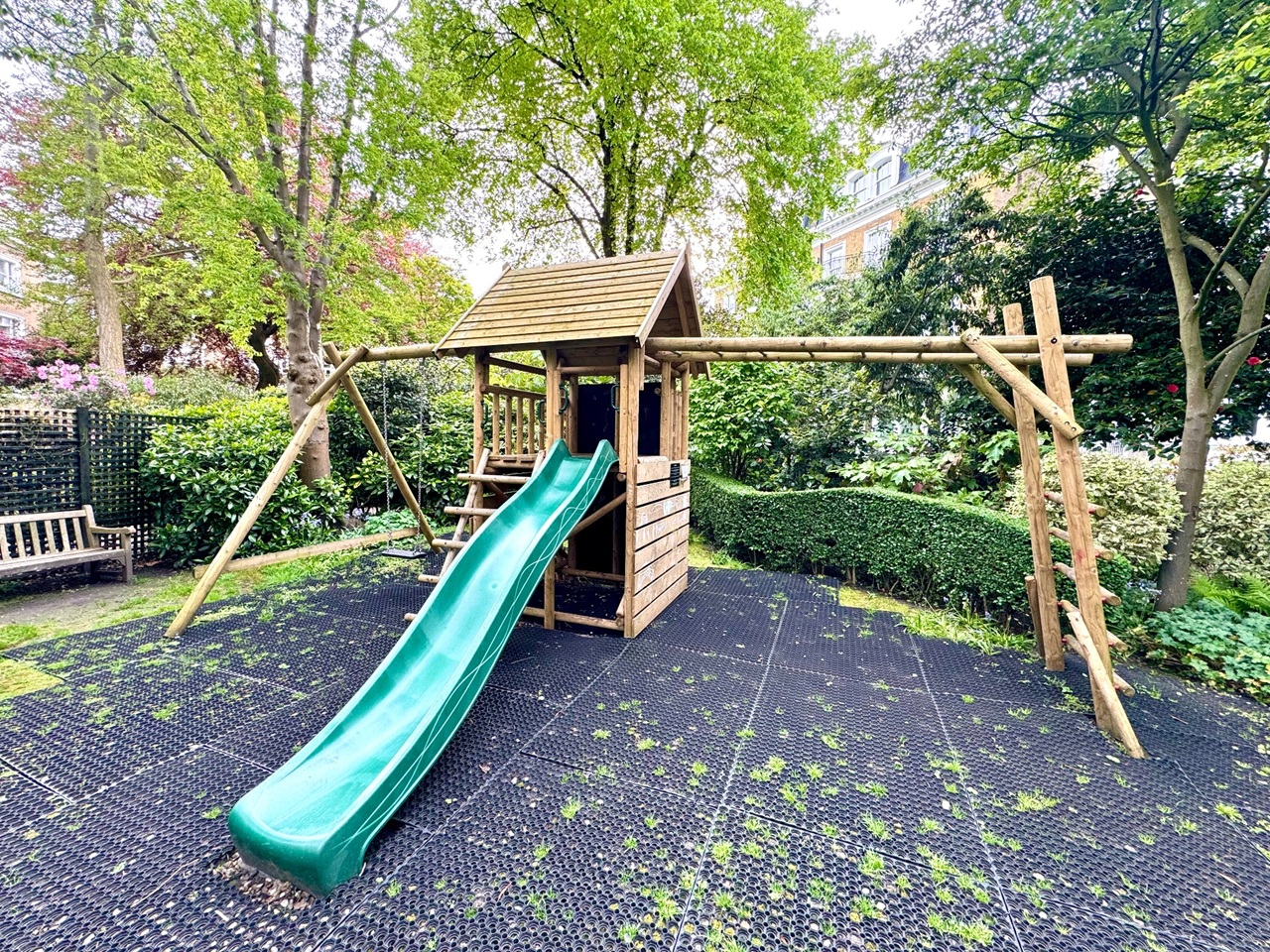 2 Bed Flat, Gledhow Gardens, SW5 photo 3