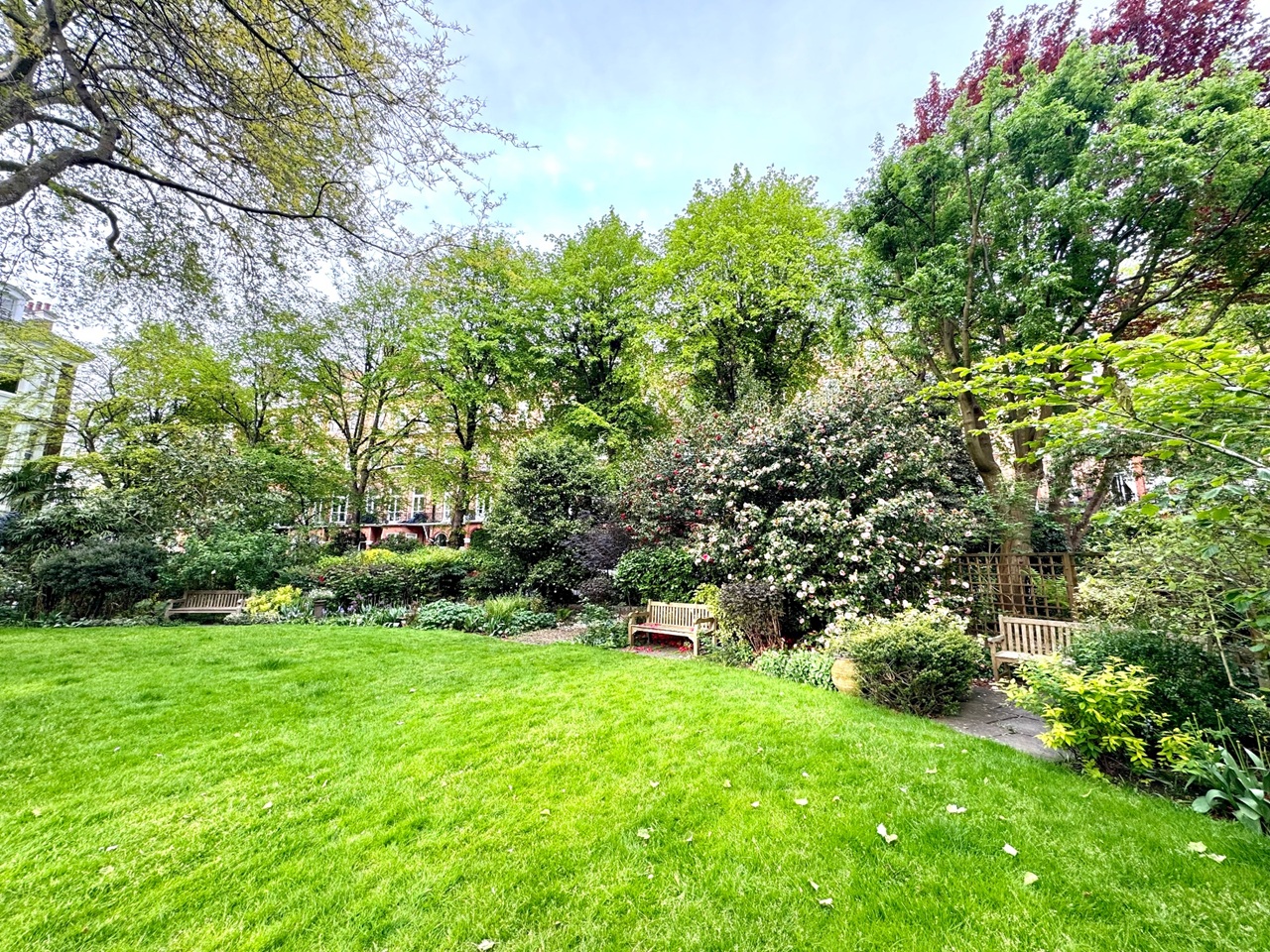 2 Bed Flat, Gledhow Gardens, SW5 photo 4
