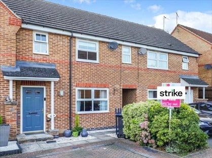 3 Bed Terraced House, Oxclose Park View, S20
