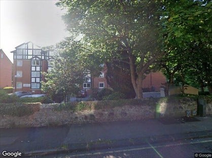1 Bed Flat, Rhoslan Park, LL29